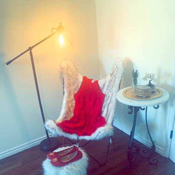 Classy red dress! - Picture 1 of 2